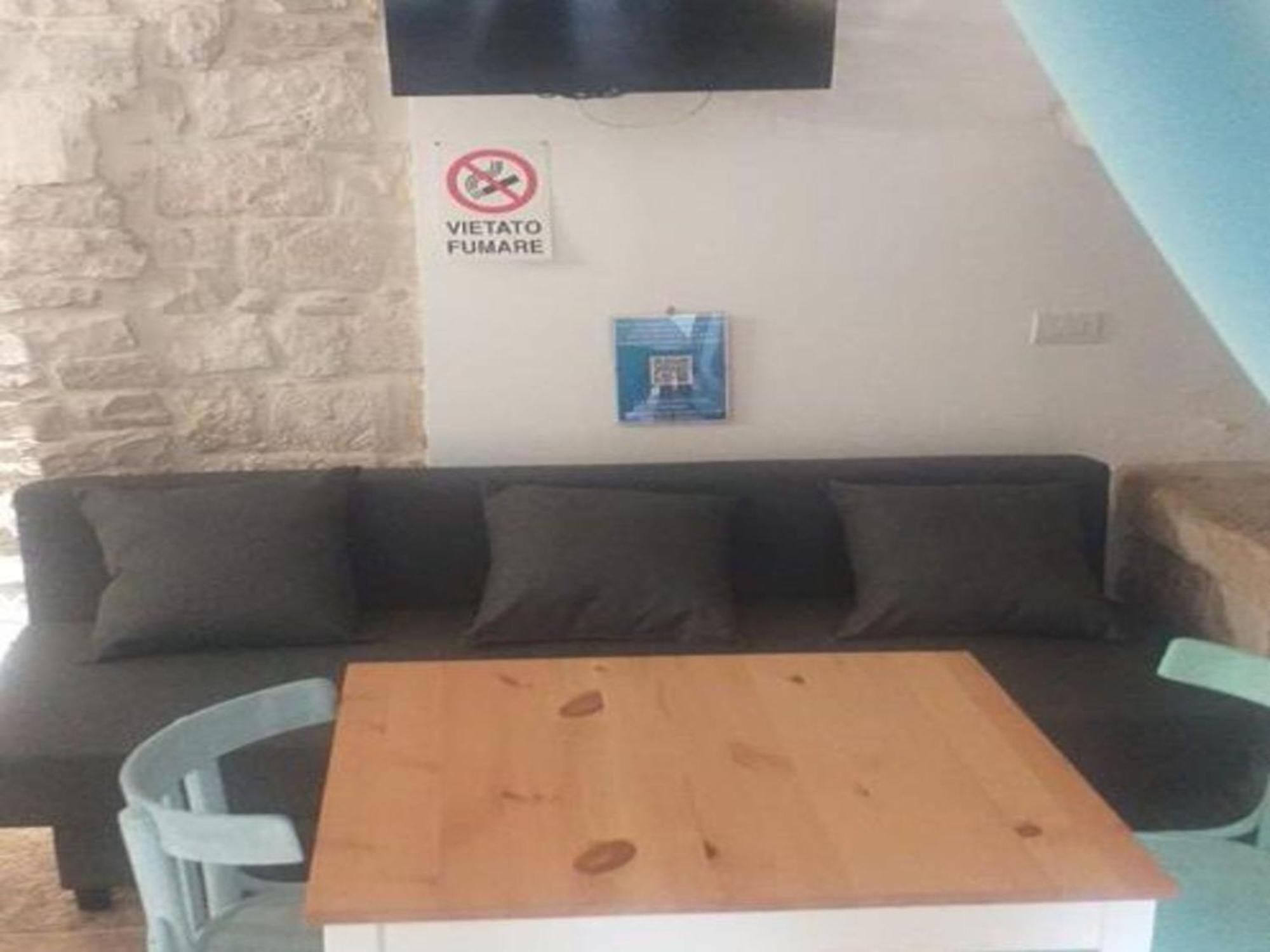 Suite Da Nonno Luigi 100 Metri Dal Mare Giovinazzo Exterior photo